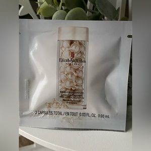 Elizabeth Arden hyaluronic acid ceramide capsules SAMPLE